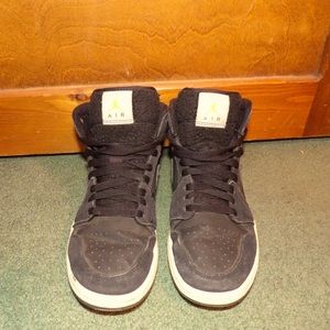 Jordan 1 Mid Black Olive Canvas